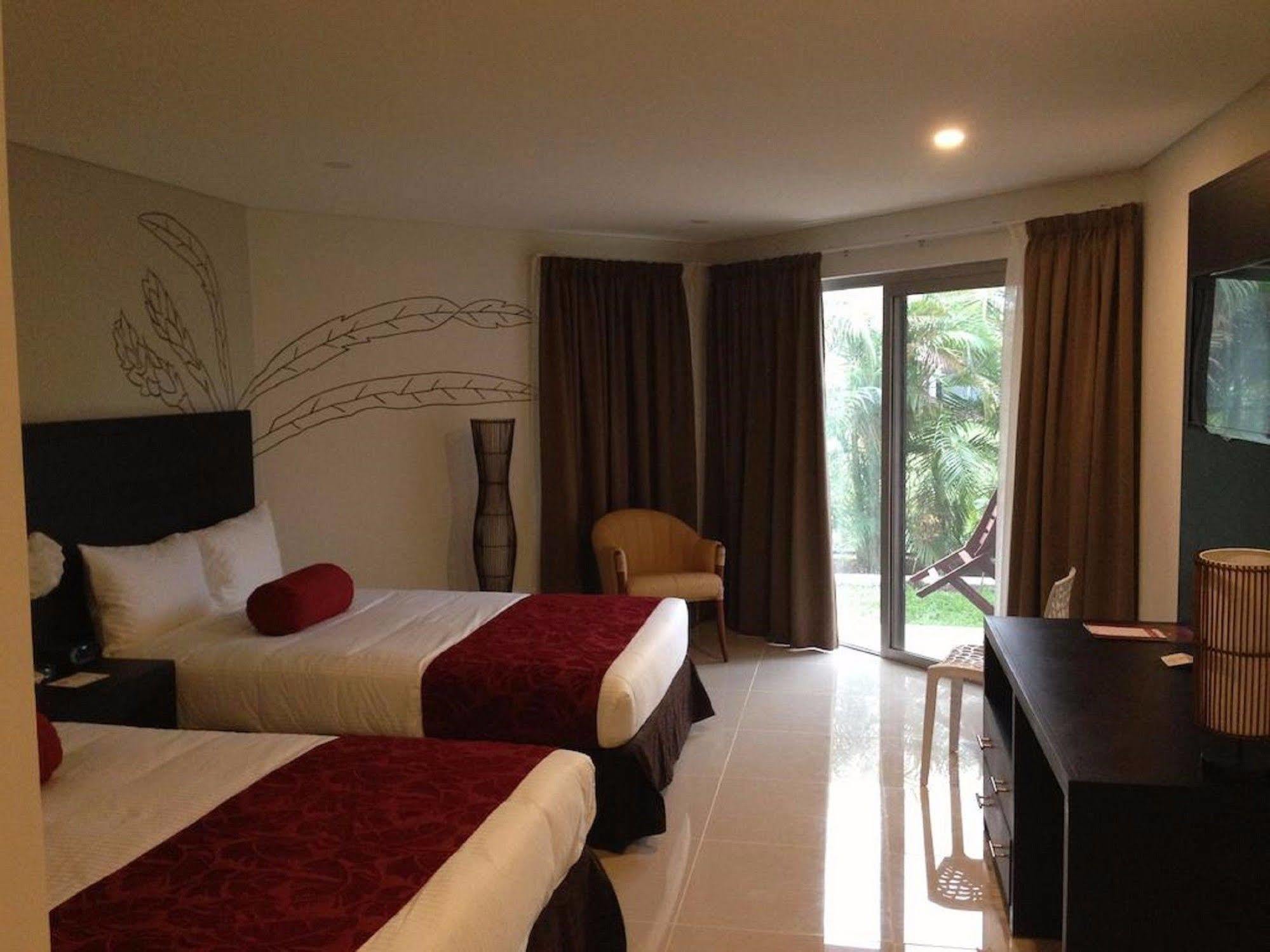 Tanoa Waterfront Hotel Lautoka Exterior foto