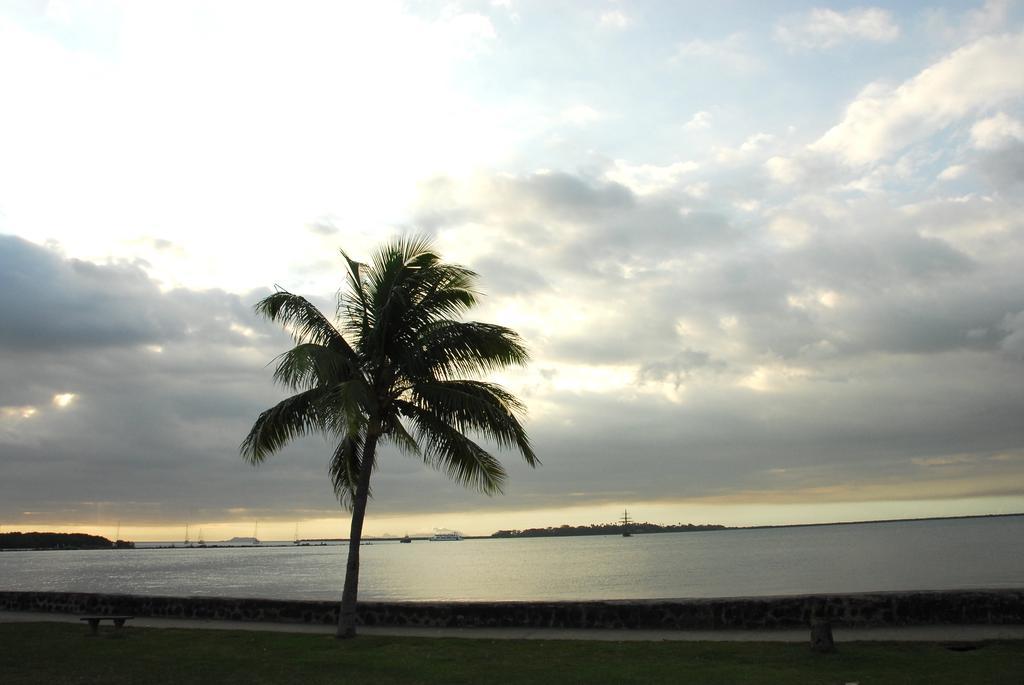 Tanoa Waterfront Hotel Lautoka Exterior foto